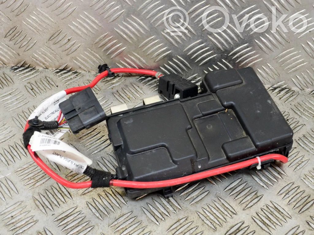 Volvo XC60 Current control relay 