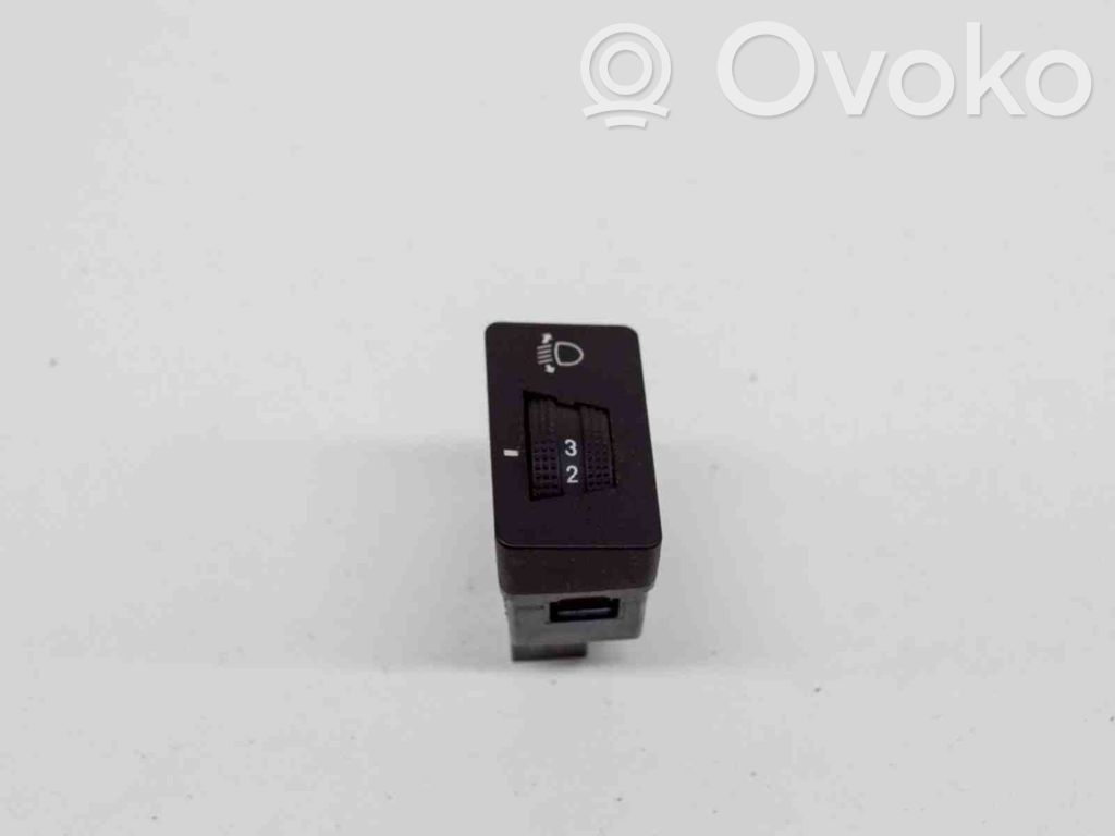 Hyundai ix35 Headlight level height control switch 