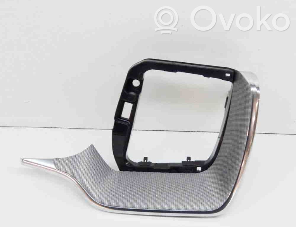 Volvo XC60 Dashboard glove box trim 