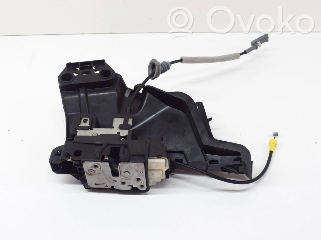 Volvo S90, V90 Front door lock 