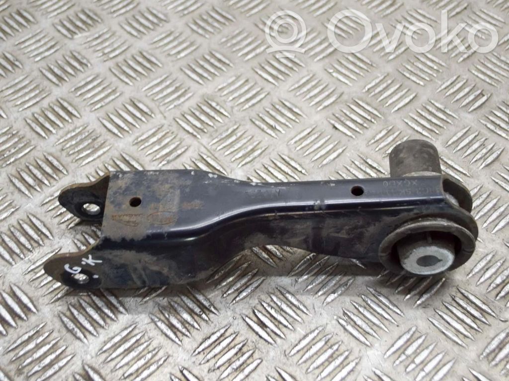 Jaguar E-Pace Вилы 