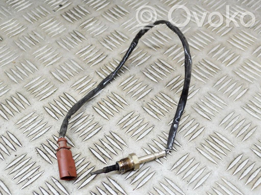 Oil temperature sensor   8W0906088B