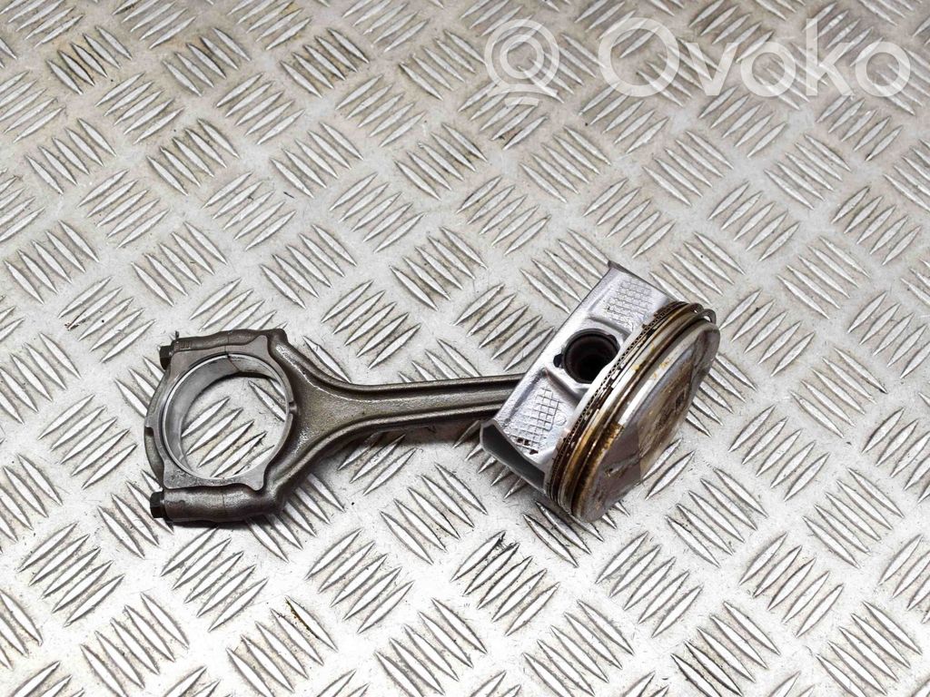 Chrysler Pacifica Piston 