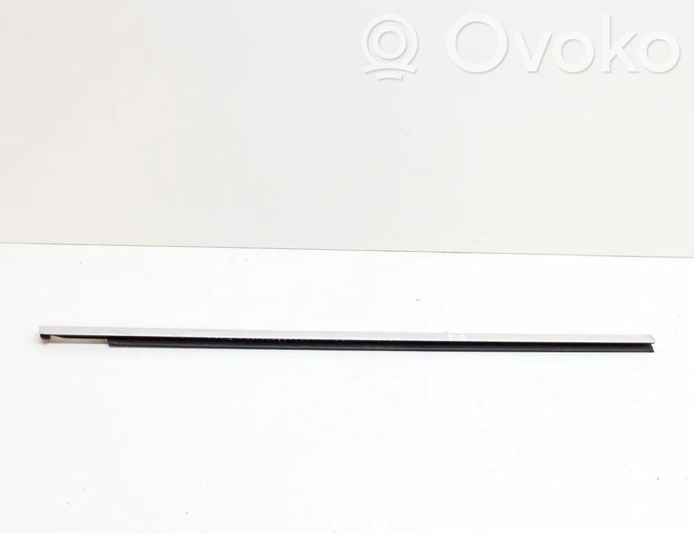 Oven lasin lista   4KE837476