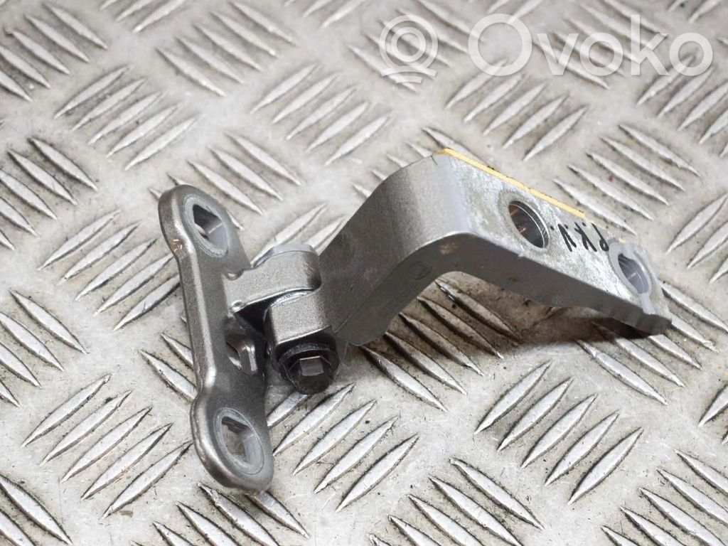 Volvo XC40 Front door upper hinge 
