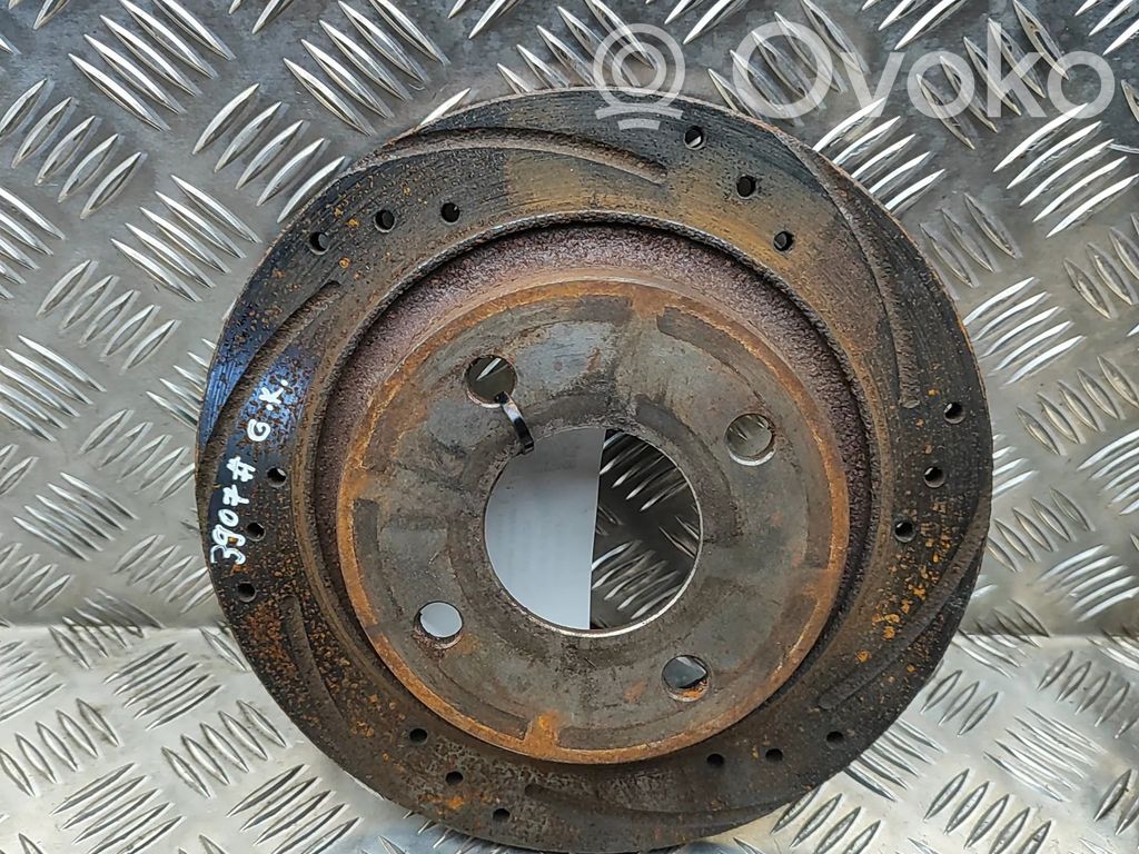 Ford Fiesta Tarcza hamulca tylnego 