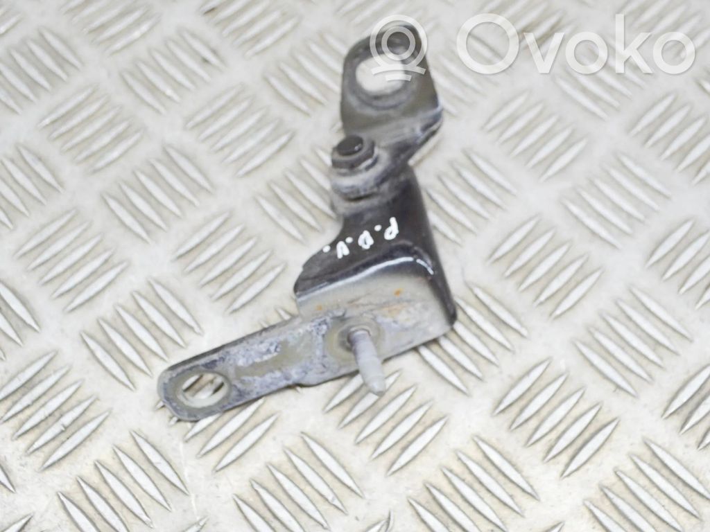 Ford Fiesta Front door upper hinge 
