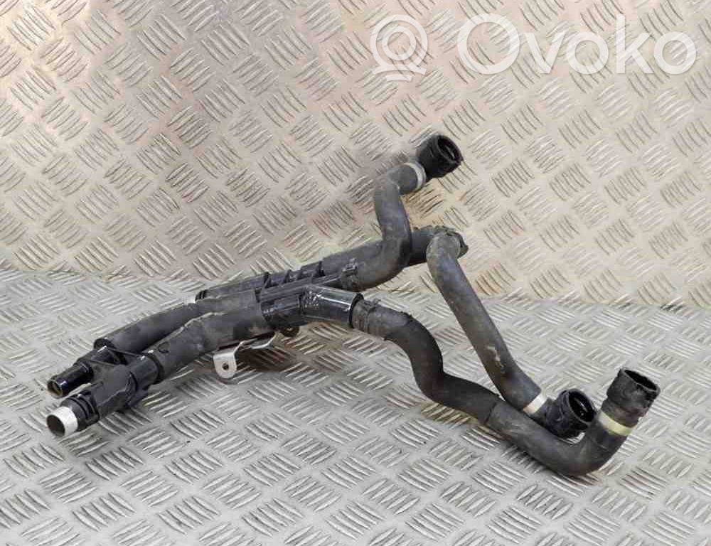 Mercedes-Benz EQC Conductă/furtun lichid de răcire motor 