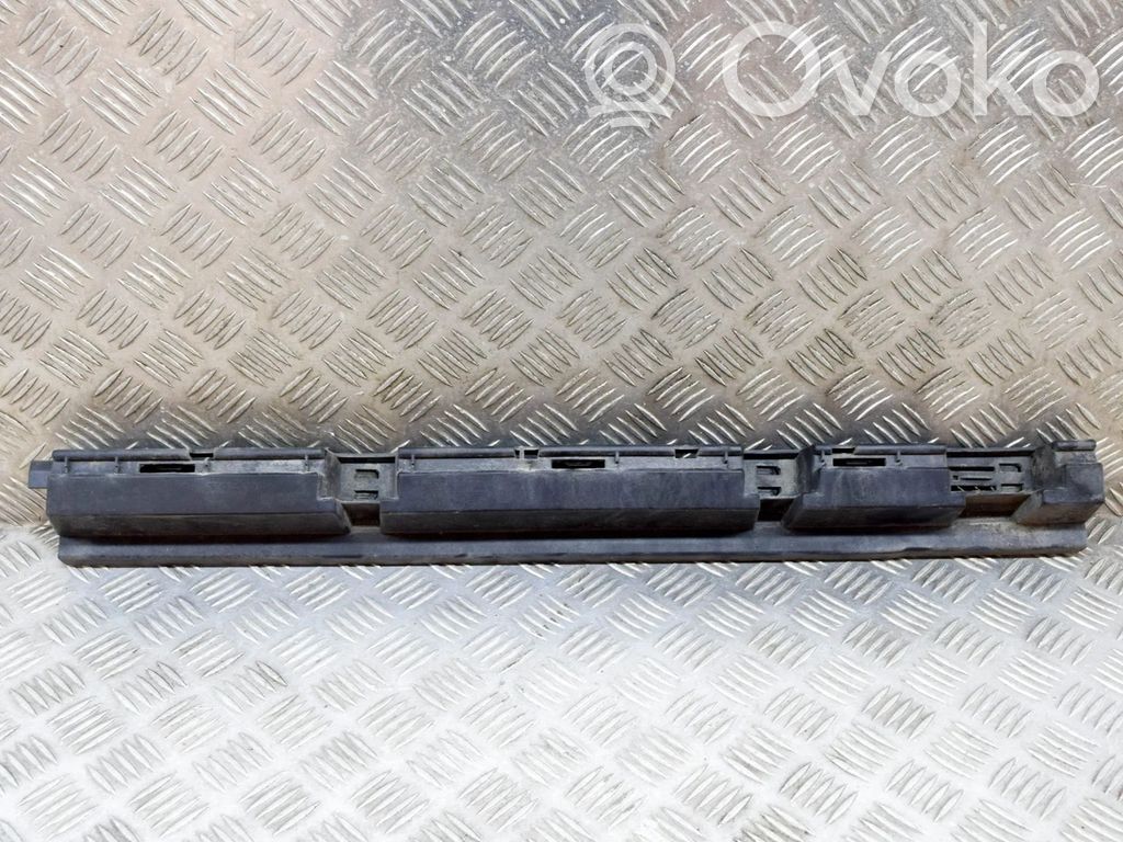Volvo S90, V90 Rivestimento sottoporta/minigonna laterale 