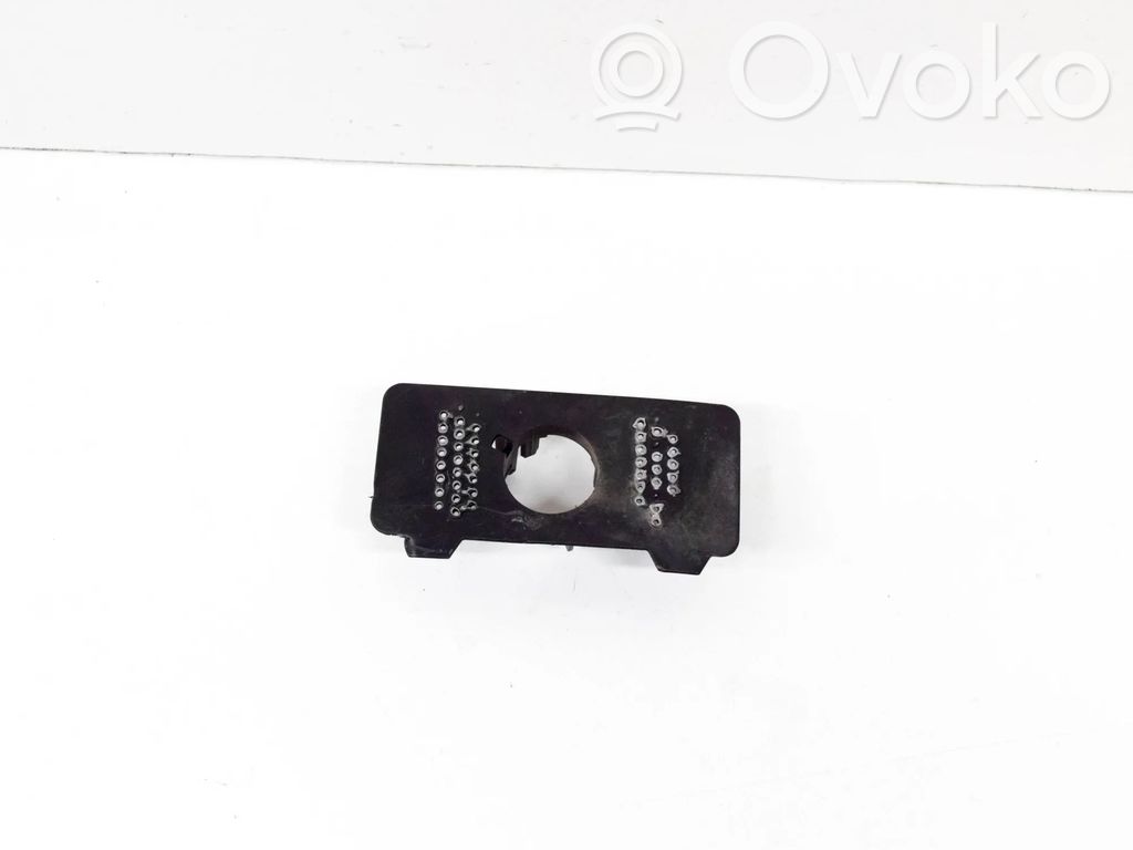 Vordere Sensorhalterung Einparkhilfe Parktronic PDC   150143300A