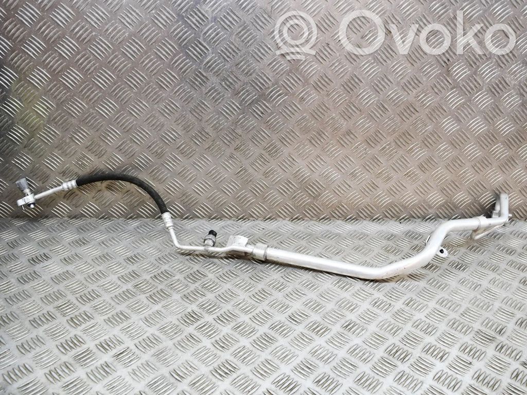 BMW X3 G01 Ilmastointilaitteen putki (A/C) 