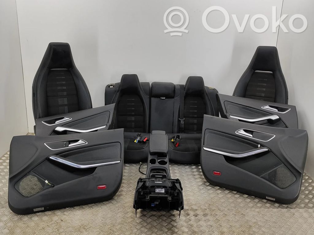 Mercedes-Benz CLA C117 X117 W117 Kit intérieur 