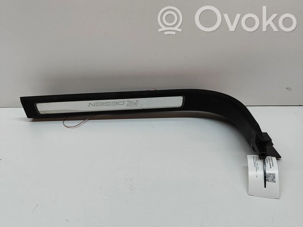 Volvo S90, V90 Copertura del rivestimento del sottoporta anteriore 
