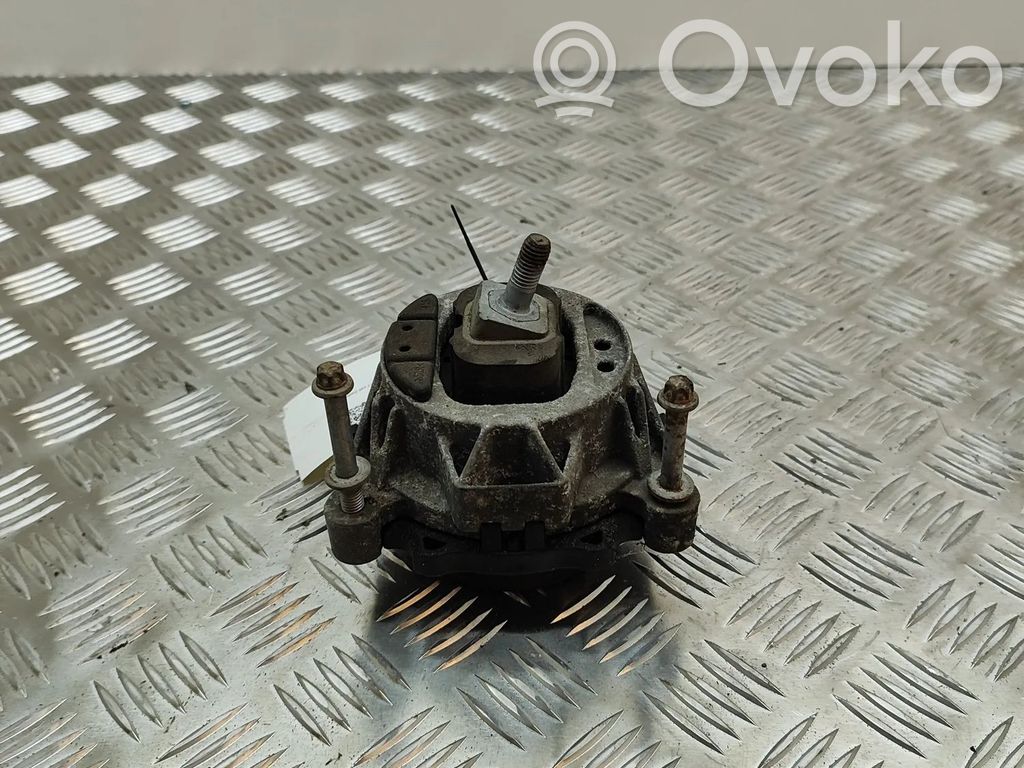 BMW M3 F80 Engine mount bracket 