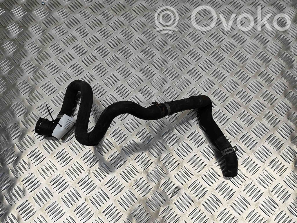 BMW 5 F10 F11 Conductă/furtun lichid de răcire motor 
