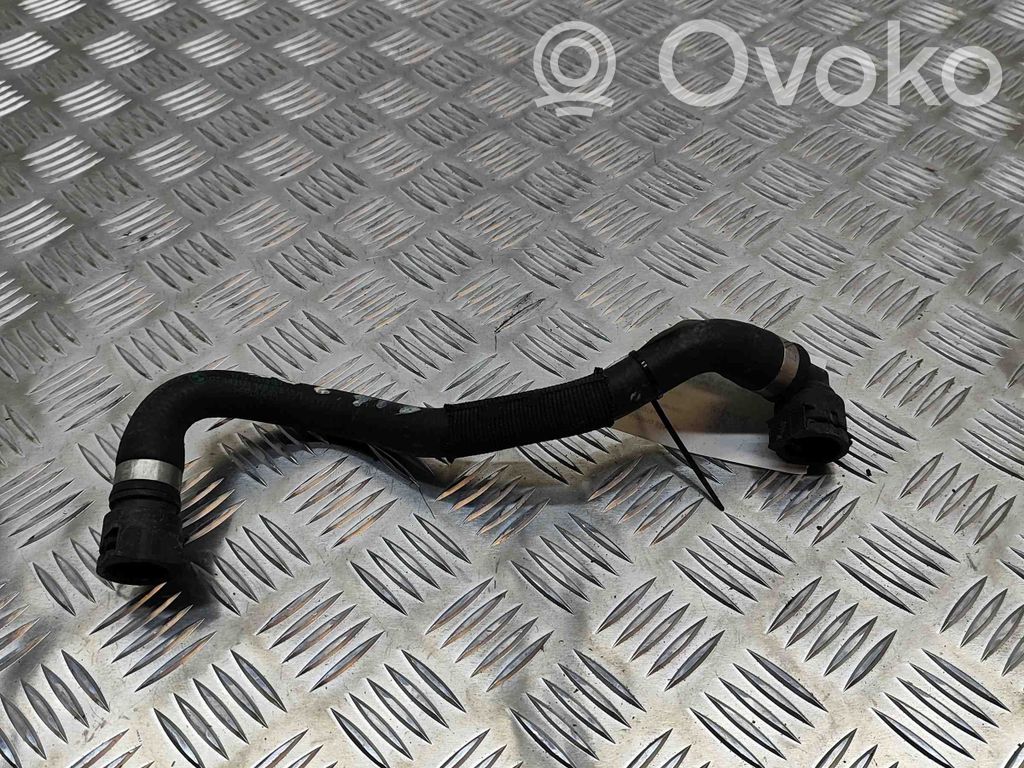 BMW 4 F32 F33 Tubo flessibile del liquido di raffreddamento del motore 