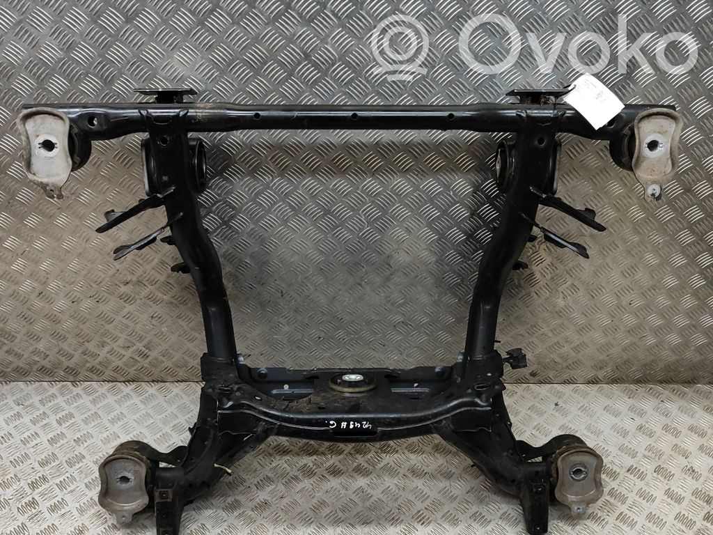 Audi Q4 e-tron Galinis traversas 