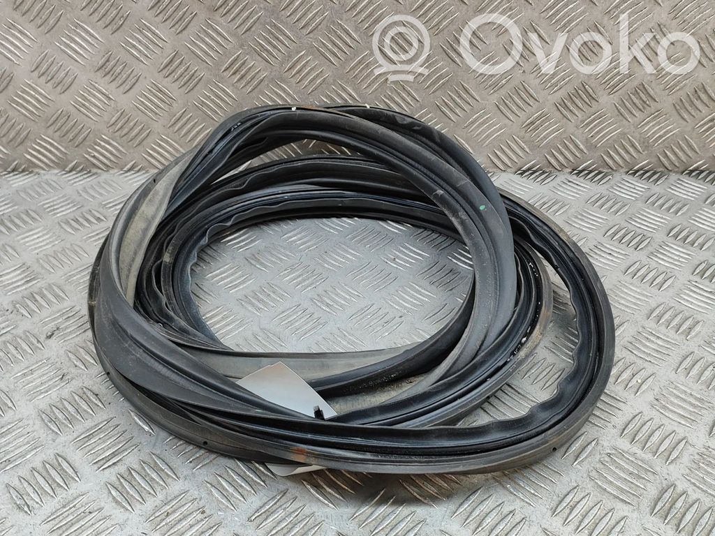 Mazda CX-5 Gumowa uszczelka bagażnika tylnego / Na karoserii 