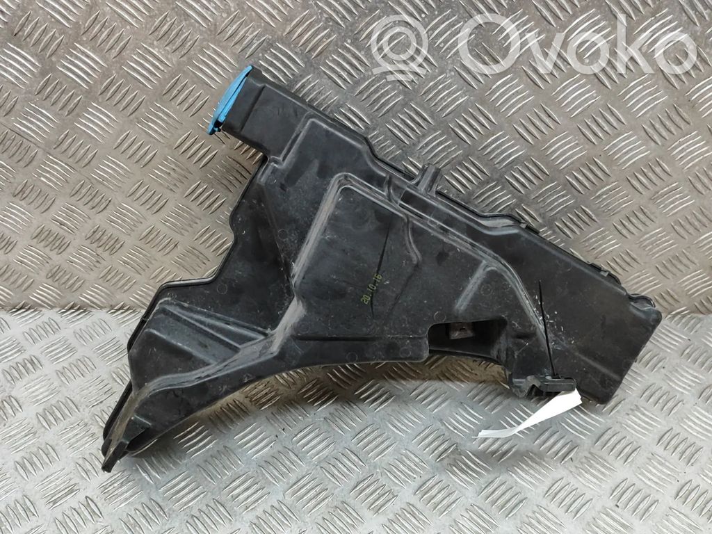 Audi A5 Langų skysčio bakelis 