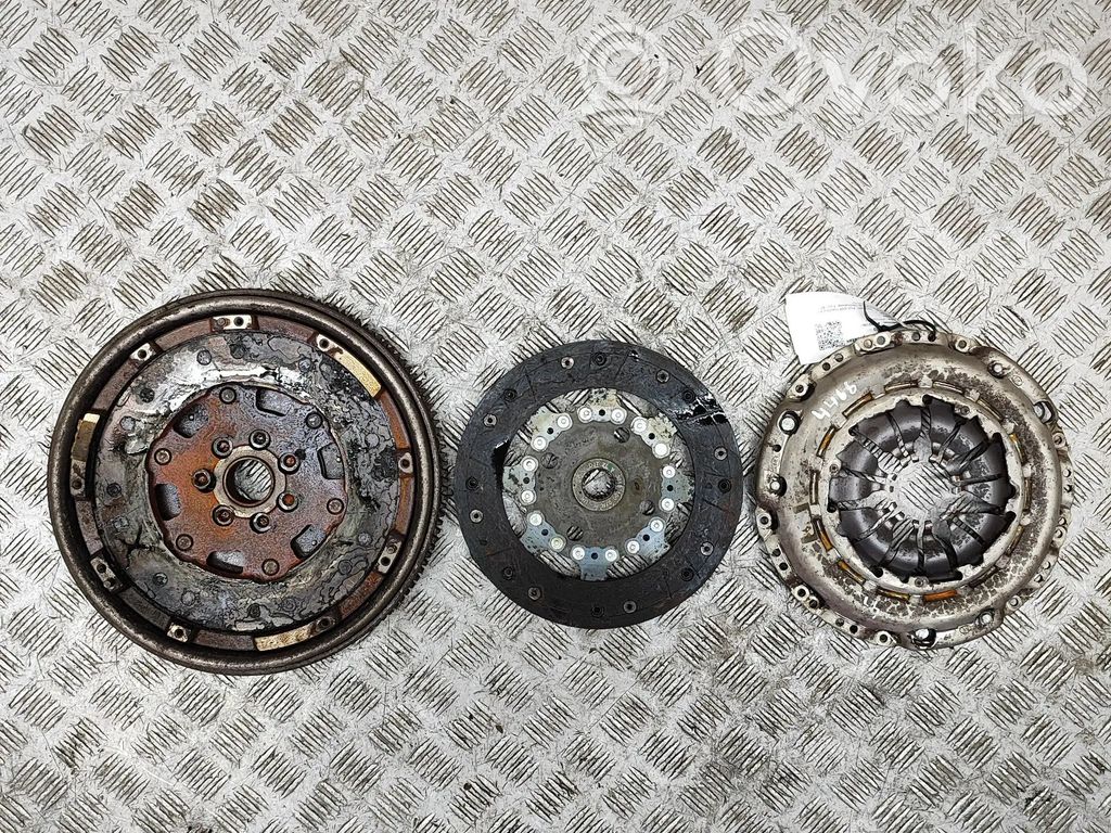 Nissan Pulsar Sankabos komplektas 