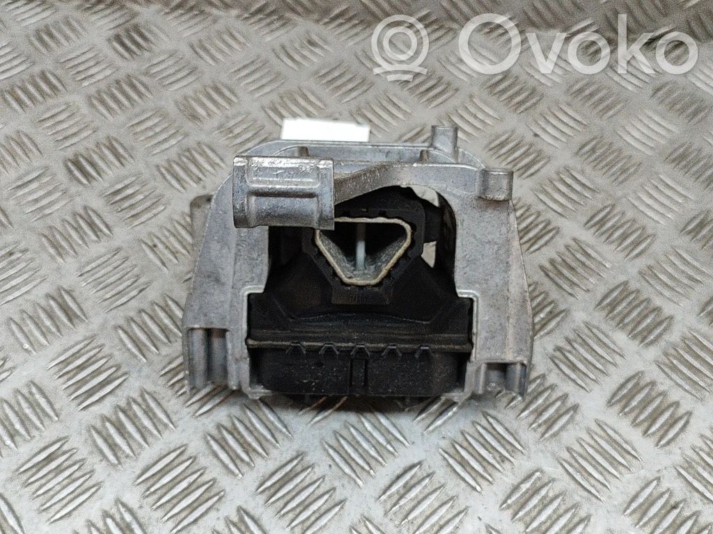 Seat Arona Engine mount bracket 
