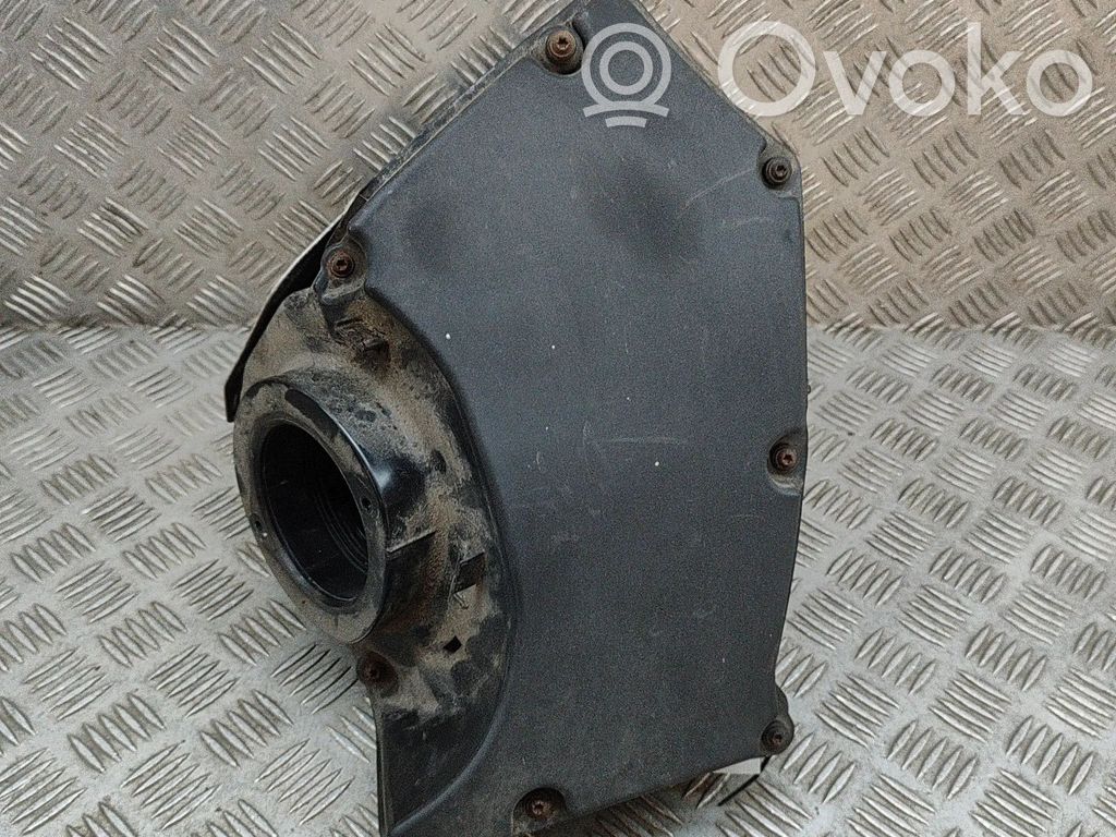 Audi A4 S4 B9 8W Obudowa filtra powietrza 