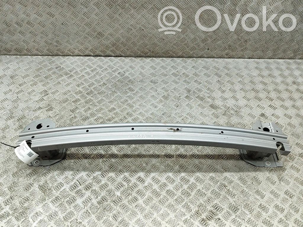 Volvo XC40 Takapuskurin poikittaistuki 