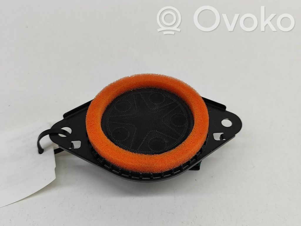 Toyota RAV 4 (XA50) Panel speaker 