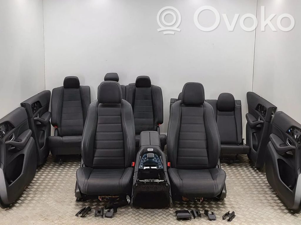Mercedes-Benz GLE W167 Tapicerka / Komplet 