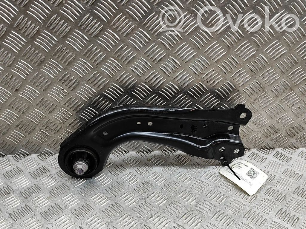 Lexus UX Querlenker Achsschenkel hinten 