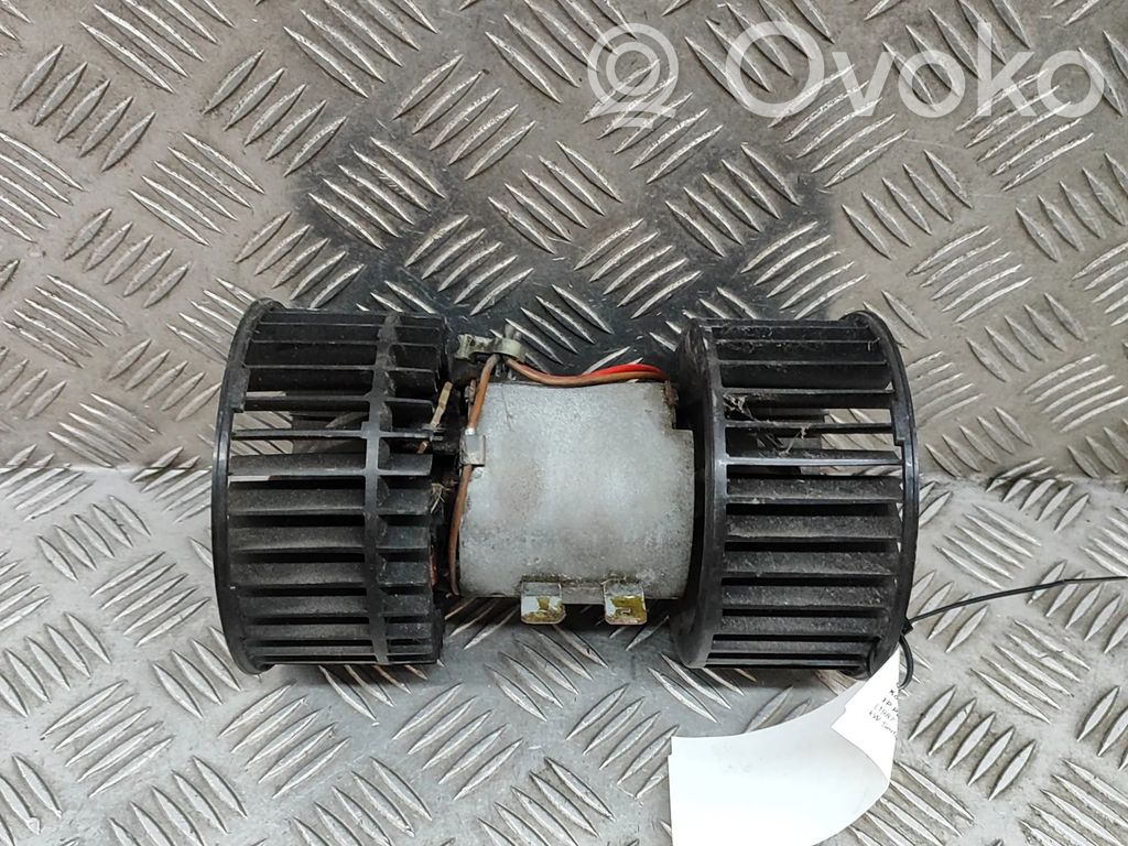 BMW 5 E34 Pečiuko ventiliatorius/ putikas 
