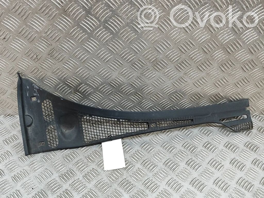 BMW 5 E34 Wiper trim 