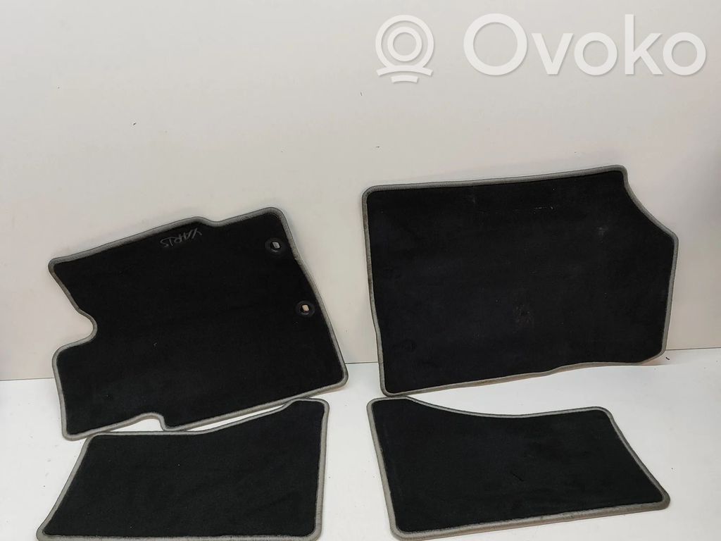 Toyota Yaris Kit tapis de sol auto 