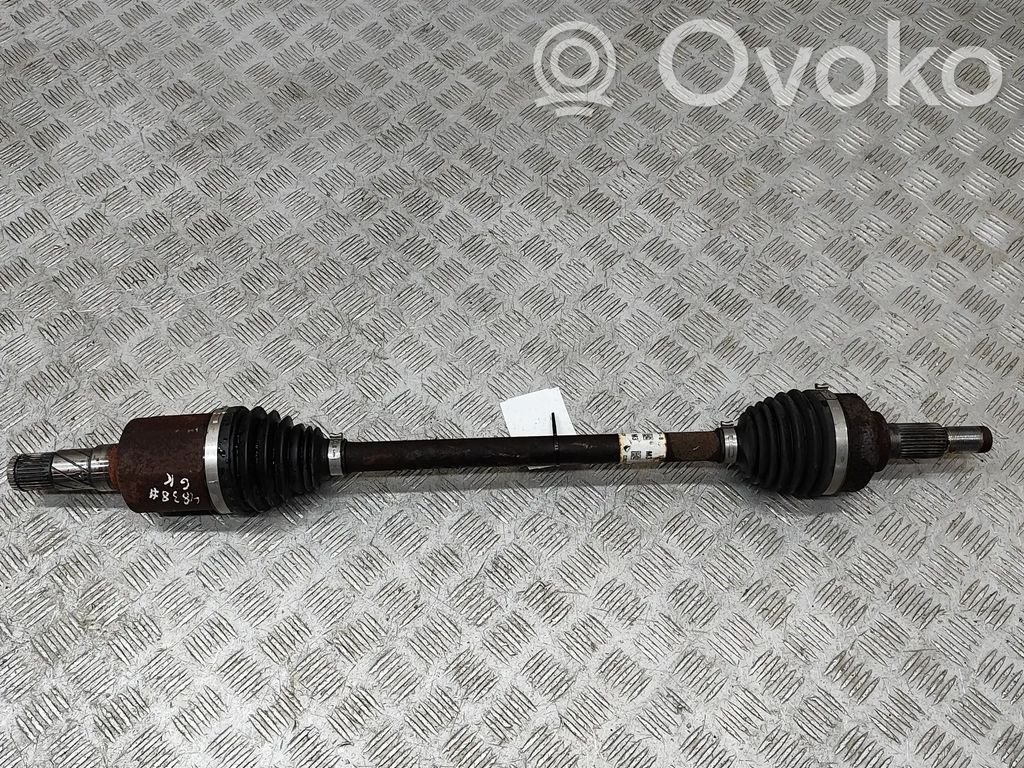 Antriebswelle hinten   153667000B