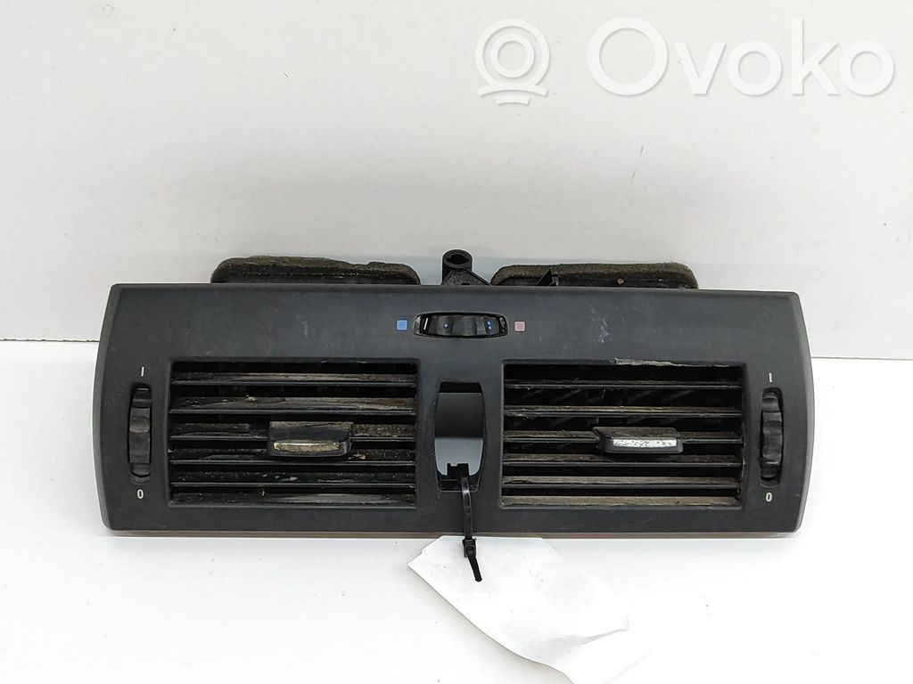 BMW X3 E83 Ramă grilă ventilație bord 
