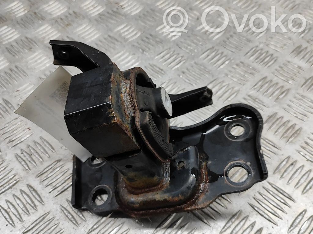Toyota Auris E180 Soporte de montaje del motor