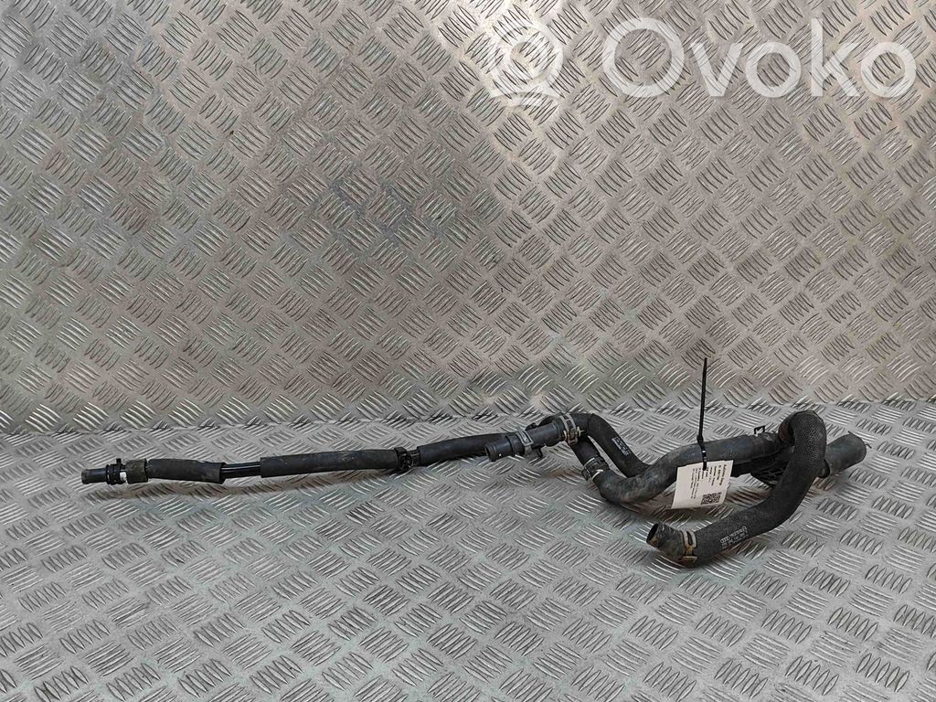 Audi e-tron Engine coolant pipe/hose 