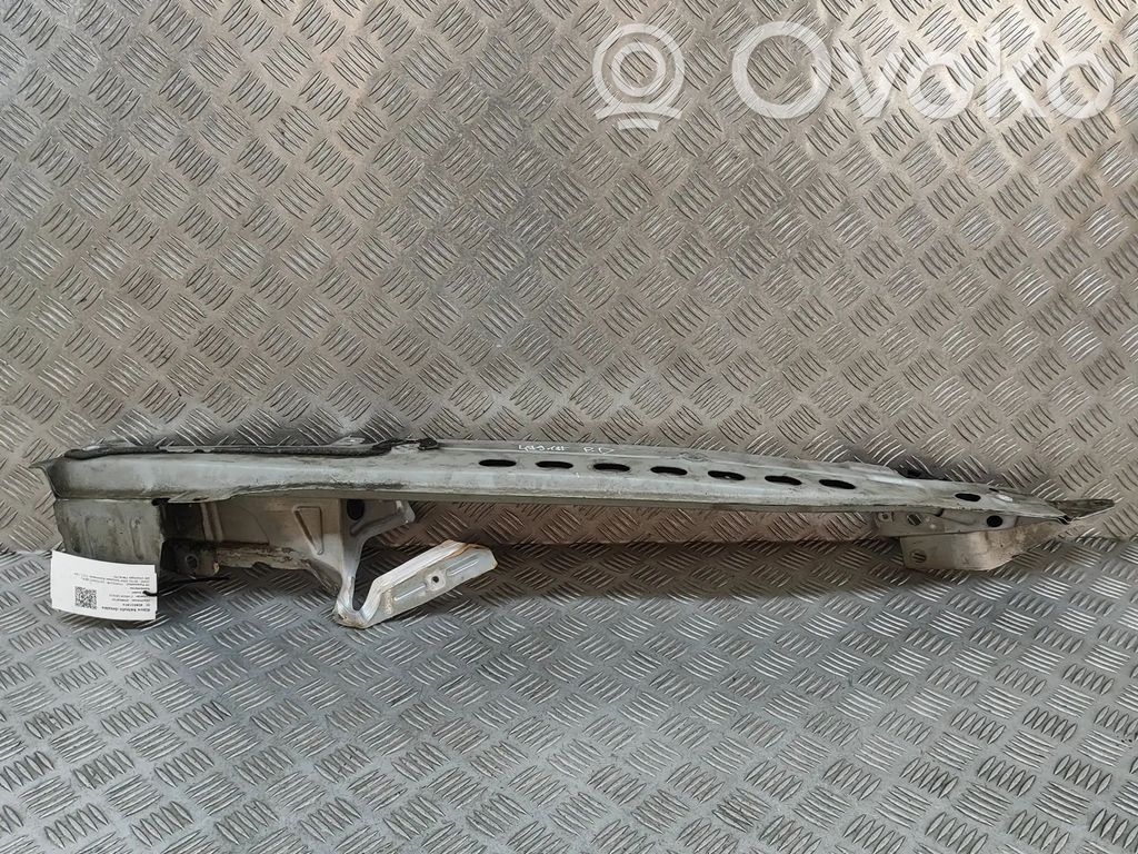 Porsche Cayenne (9PA) Lokasuojan kannake
