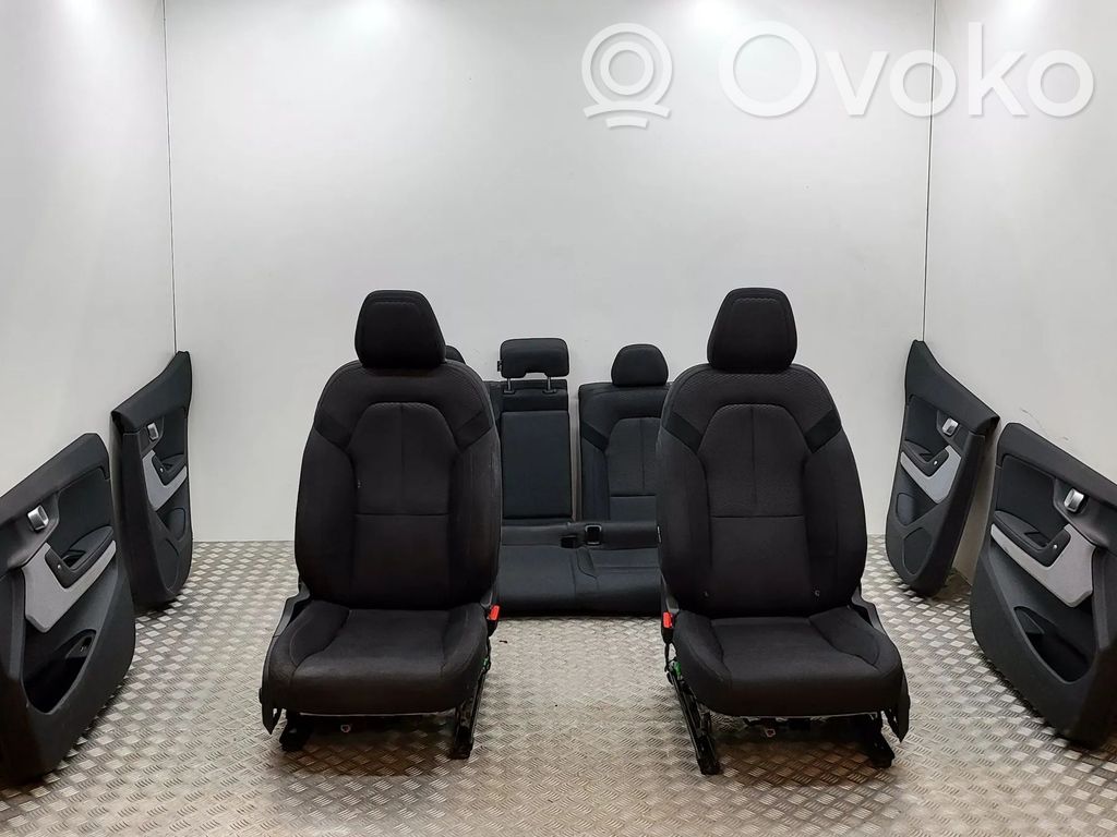 Juego interior   32344519,32344524,31498596,31498597,31696435,31696436,32206303,32314221,32314222