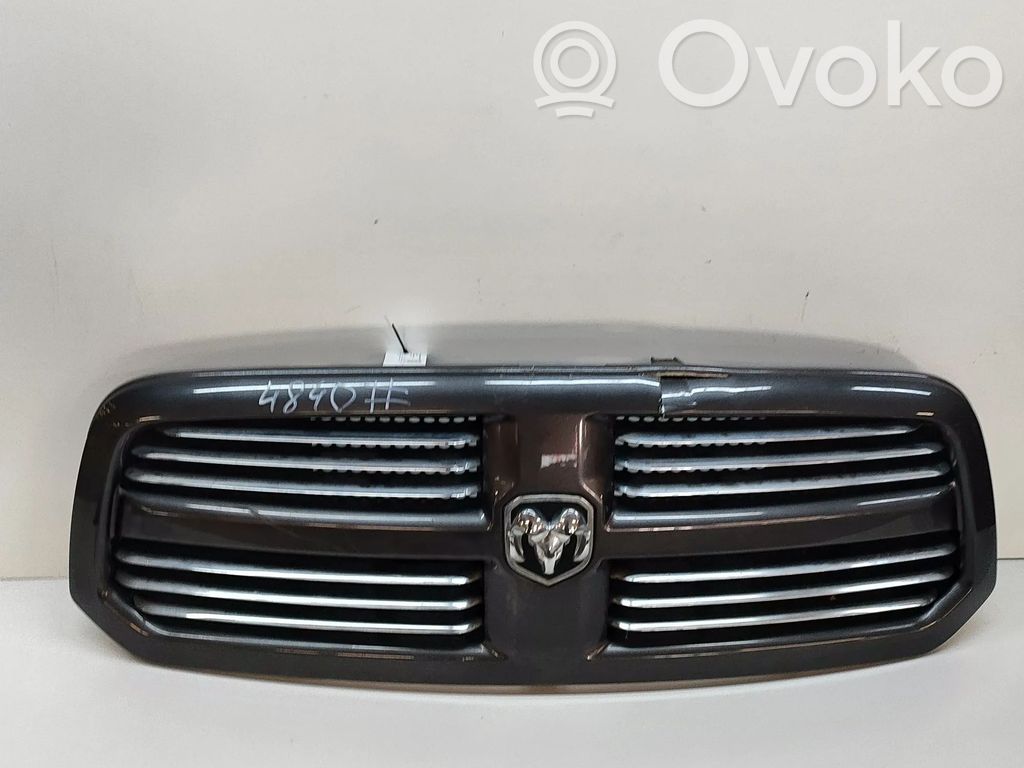Dodge RAM 1500 DS Front grill 