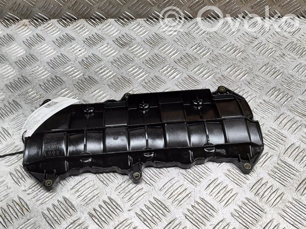 Bentley Flying Spur Kita variklio skyriaus detalė 