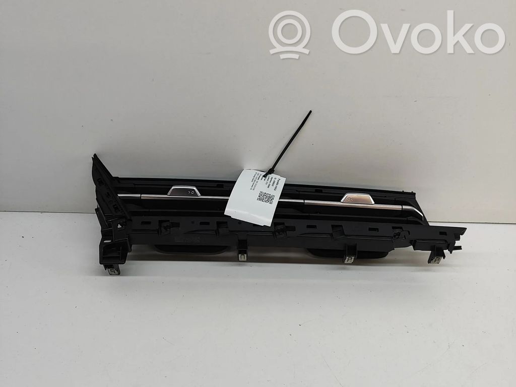 Audi Q4 e-tron Ramă grilă ventilație bord 