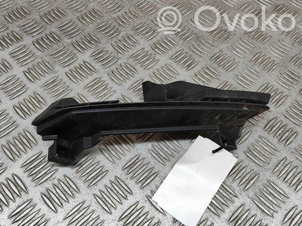 Renault Clio IV Suport montare bară față 