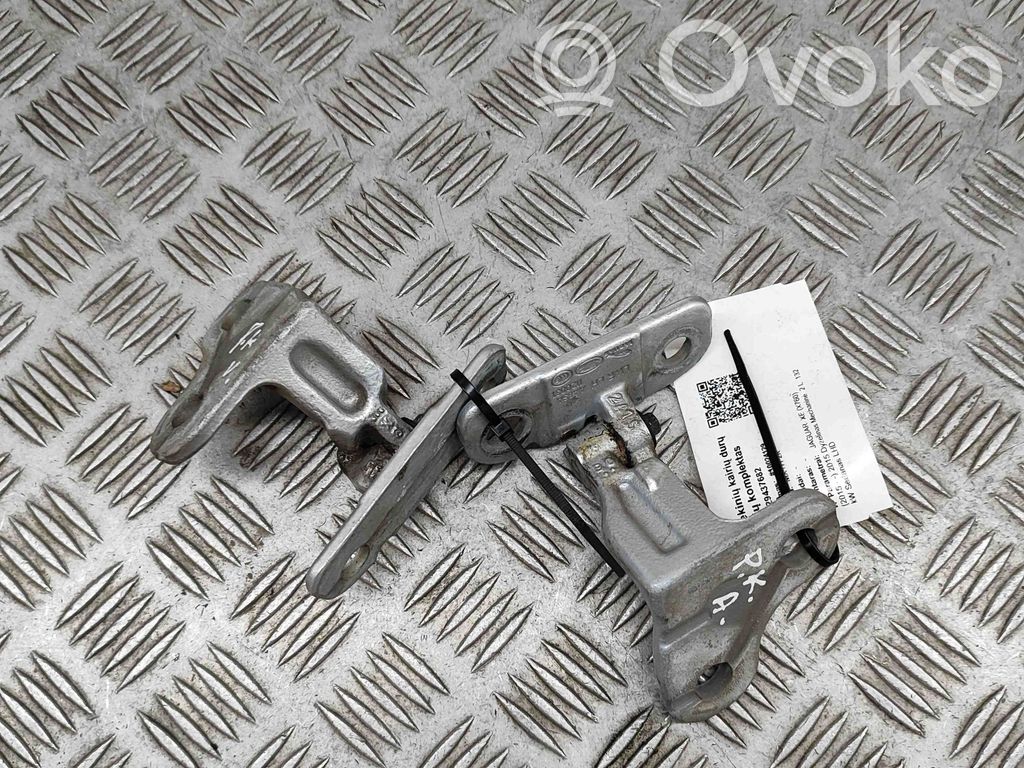 Jaguar XE Front door hinges set 