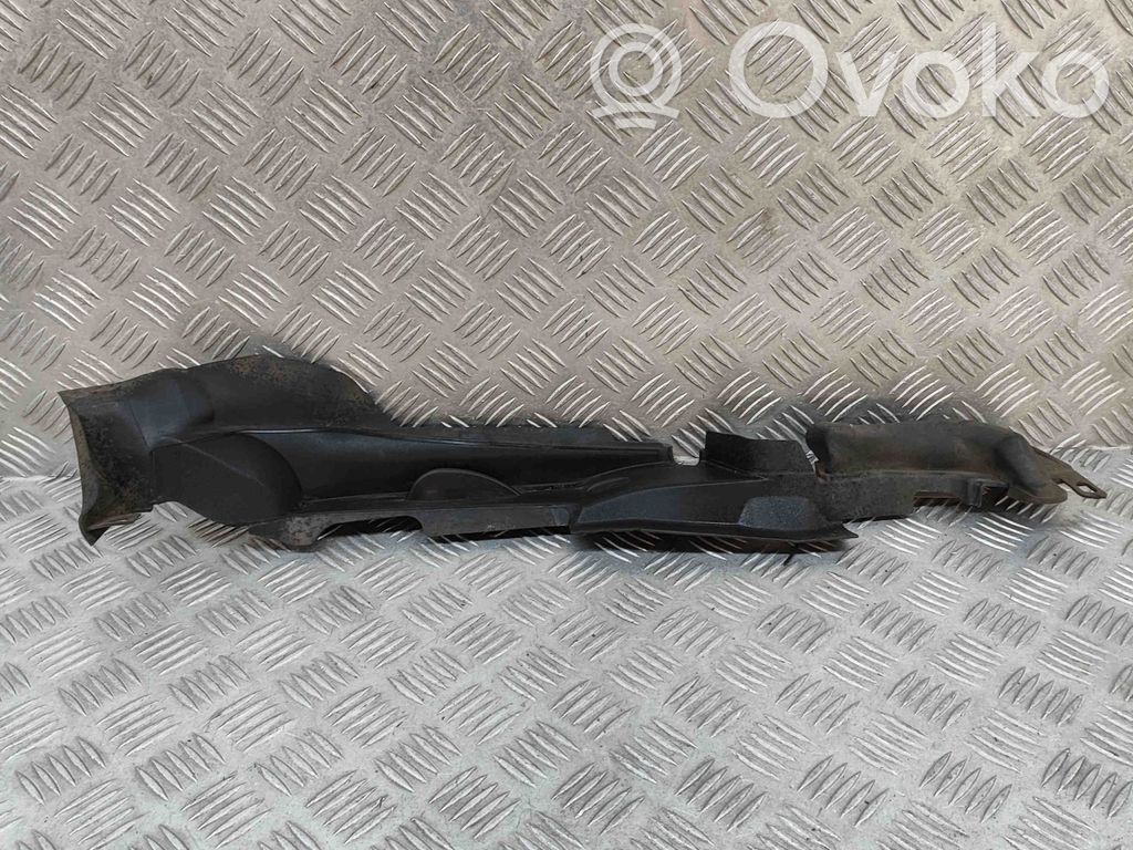 Audi A4 S4 B9 8W Rivestimento dell’estremità del parafango 