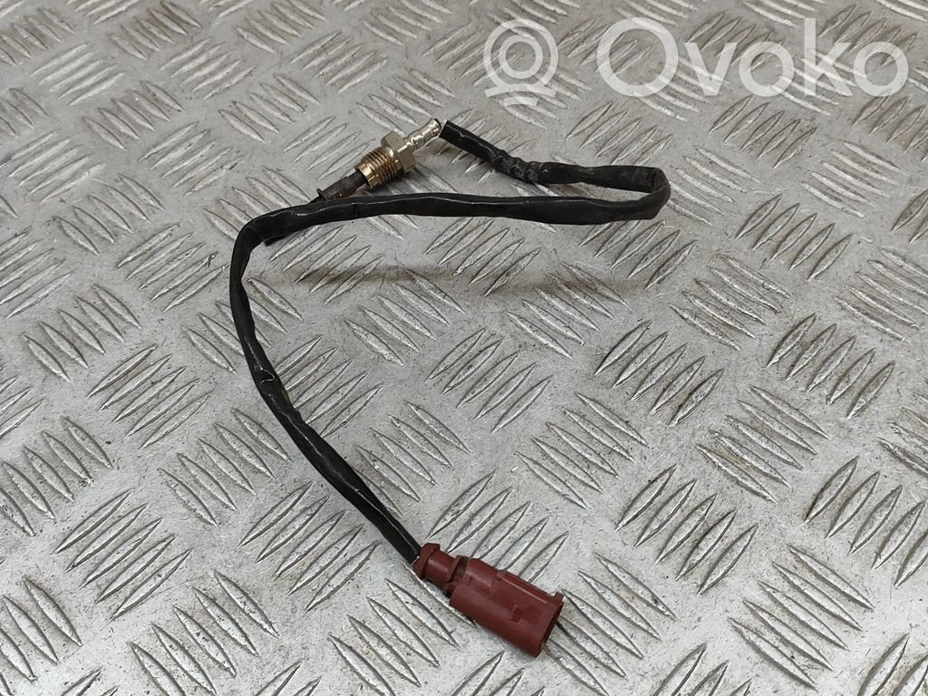 Audi A4 S4 B9 8W Öljyn lämpötila-anturi