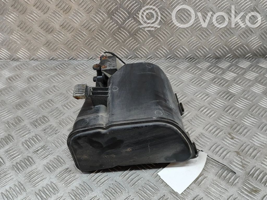 BMW 6 F12 F13 Filtru cărbune activ canistră vapori combustibil 