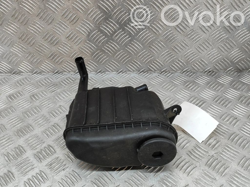 BMW 6 F12 F13 Ohjaustehostimen nestesäiliö 