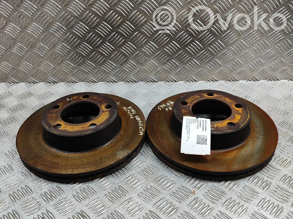 Opel Movano C Etujarrulevy 