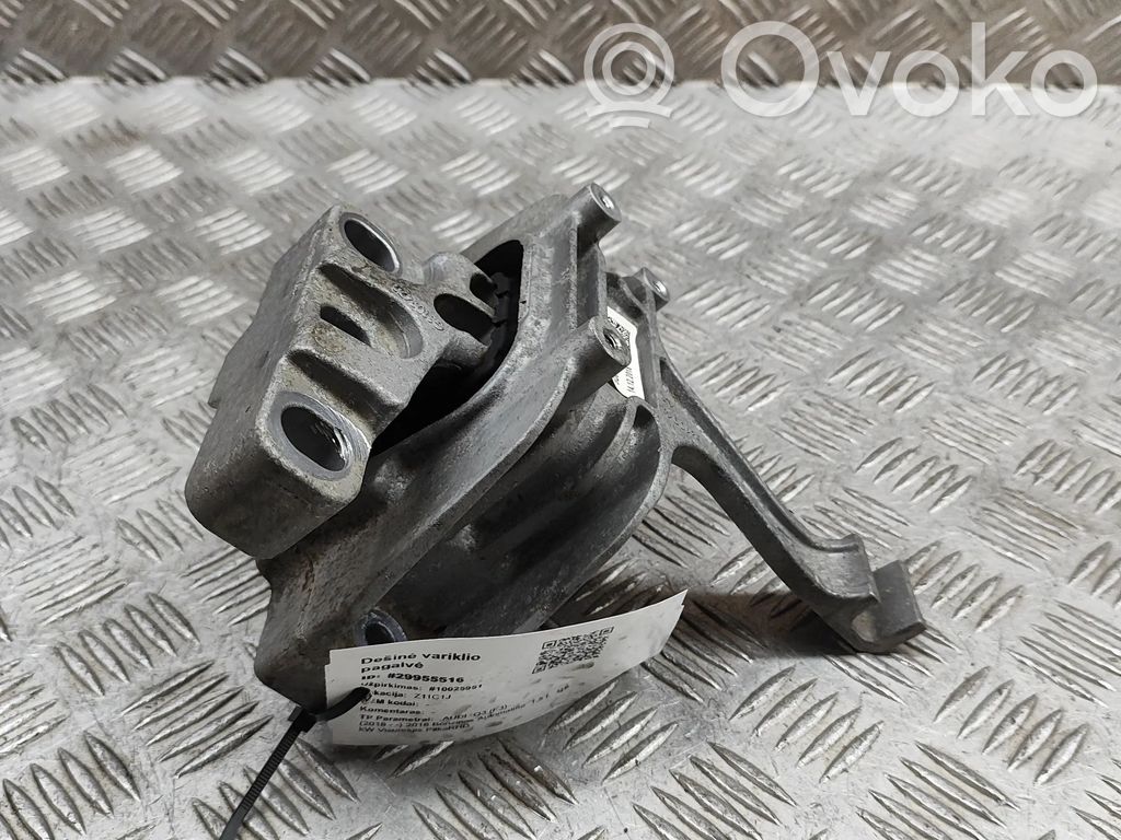 Engine mount bracket   5Q0199262BF